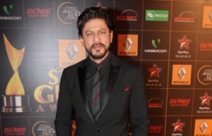 Shahrukh-Khan-at-StarGuild-Awards-2014-Images-380x245 (1)